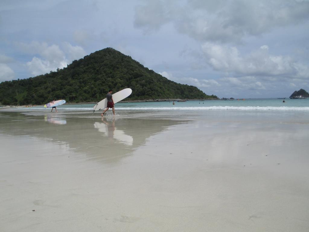 Selong Belanak Bungalows Esterno foto