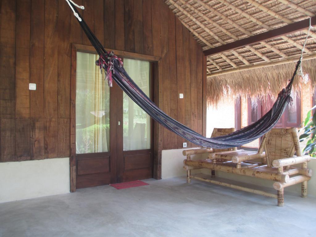 Selong Belanak Bungalows Esterno foto