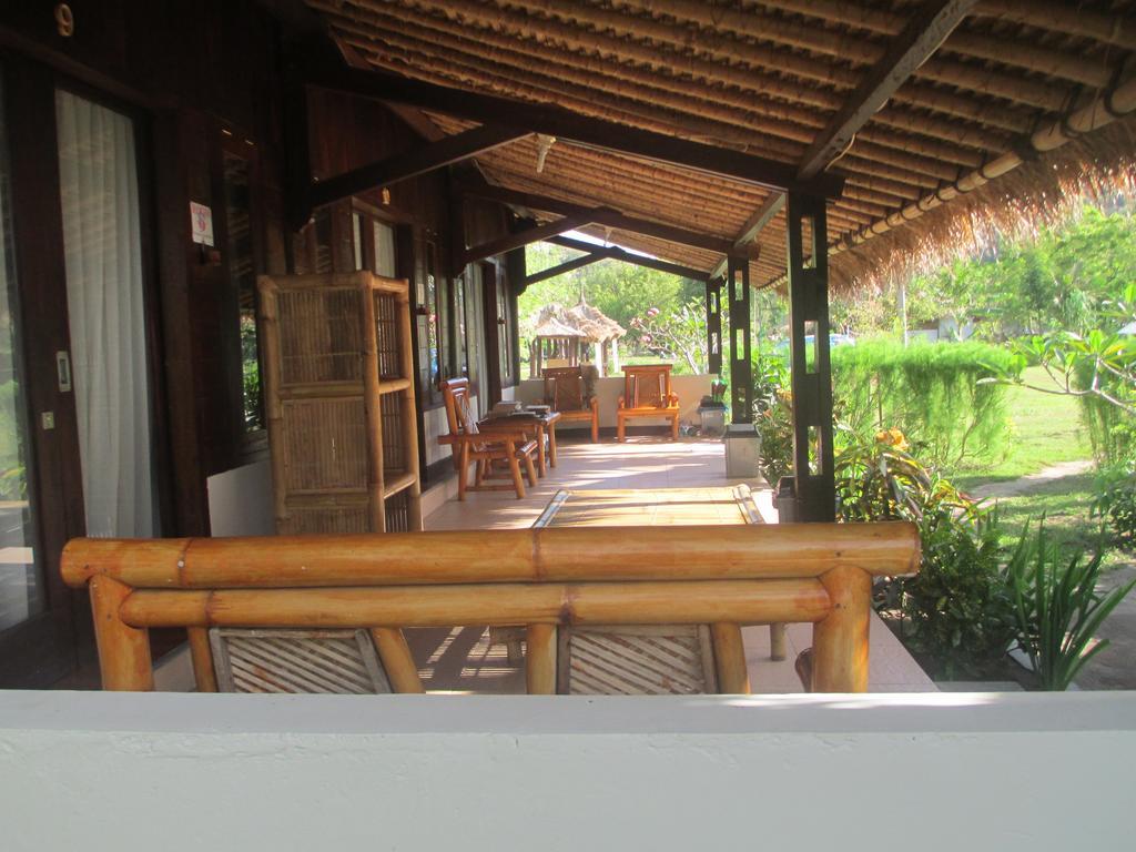 Selong Belanak Bungalows Esterno foto