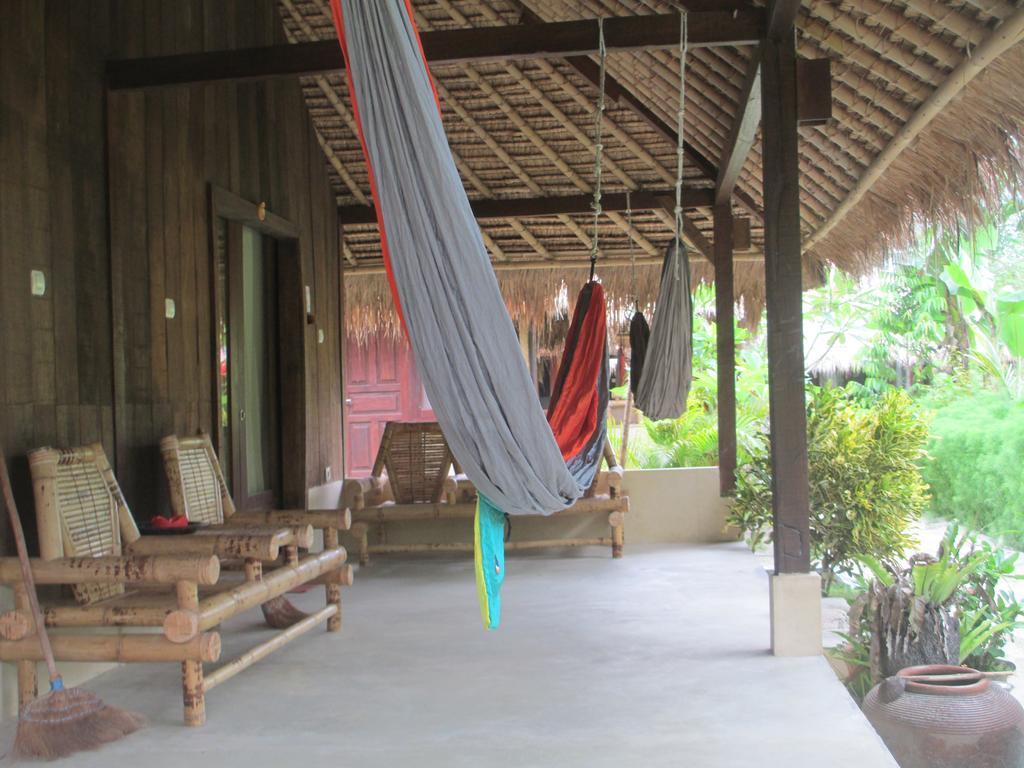 Selong Belanak Bungalows Esterno foto