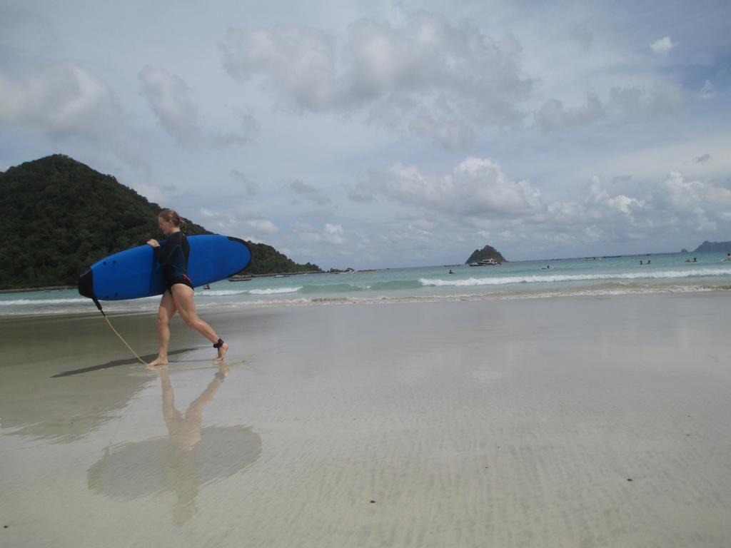 Selong Belanak Bungalows Esterno foto